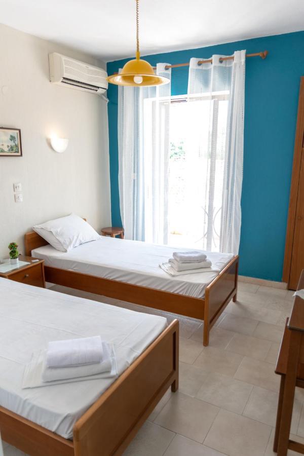 بوليخرونو Hotel Sarikas المظهر الخارجي الصورة