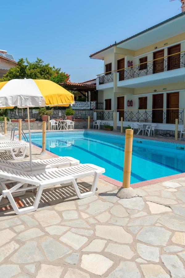 بوليخرونو Hotel Sarikas المظهر الخارجي الصورة