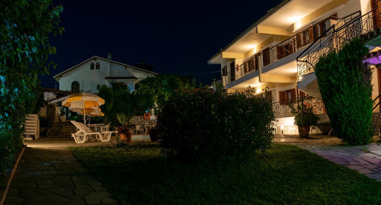 بوليخرونو Hotel Sarikas المظهر الخارجي الصورة