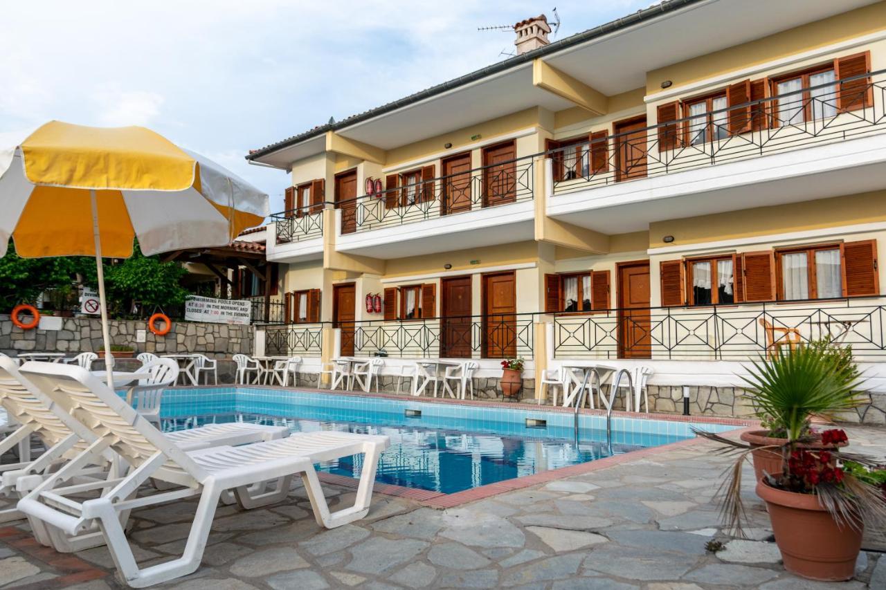 بوليخرونو Hotel Sarikas المظهر الخارجي الصورة