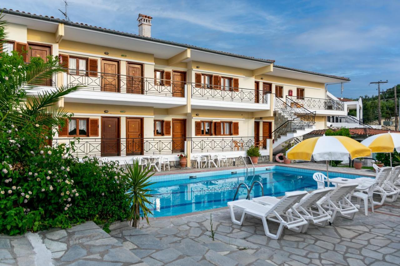 بوليخرونو Hotel Sarikas المظهر الخارجي الصورة